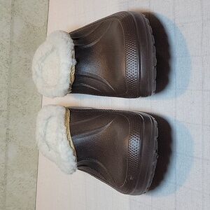 Brown Fuzzy Comfort Clogs